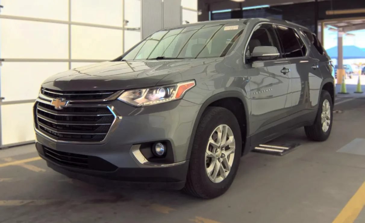 Used 2018 Chevrolet Traverse LT AWD/4WD image 2
