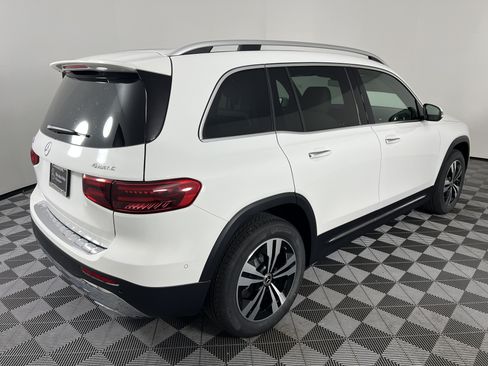 New 2026 Mercedes-Benz GLB 250 4MATIC image 13