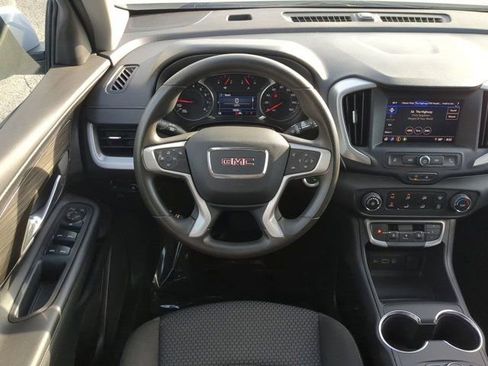 Used 2024 GMC Terrain SLE AWD/4WD image 15