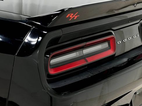 Used 2018 Dodge Challenger R/T w/ Performance Handling Group RWD image 36
