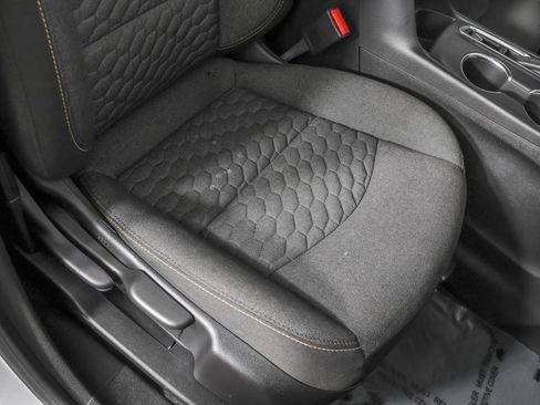 Used 2020 Chevrolet Equinox LT image 46