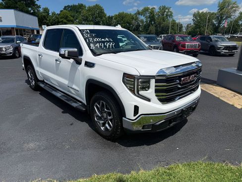 Used 2024 GMC Sierra 1500 SLT w/ SLT Premium Plus Package AWD/4WD image 6