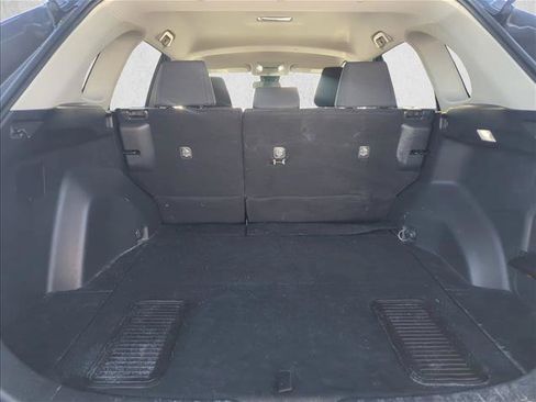 Certified 2021 Toyota RAV4 LE FWD image 5