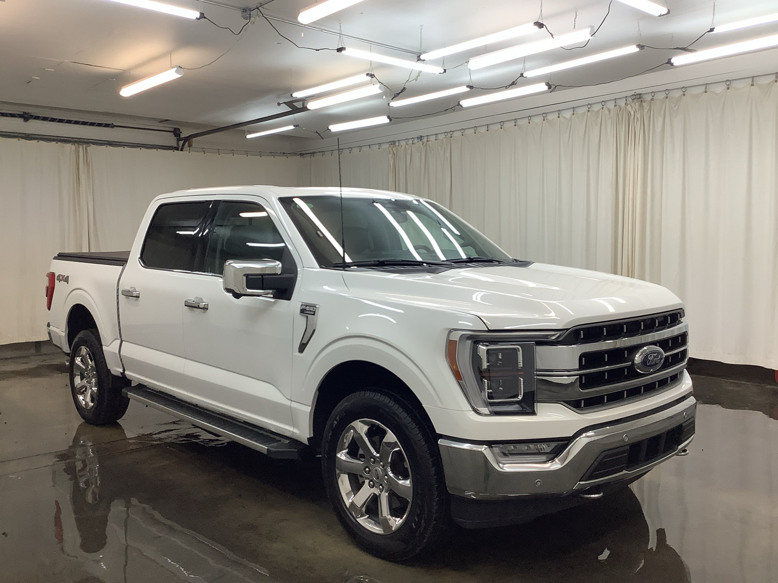 Used 2023 Ford F150 Lariat w/ Equipment Group 502A High AWD/4WD image 3