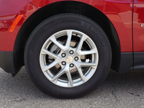 Used 2024 Chevrolet Equinox LT w/ LPO, Floor Liner Package FWD image 24