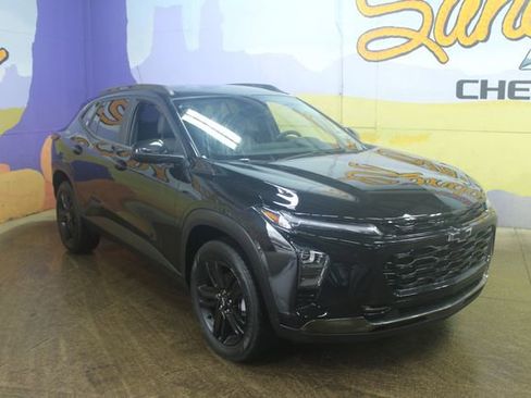 Used 2025 Chevrolet Trax ACTIV image 4