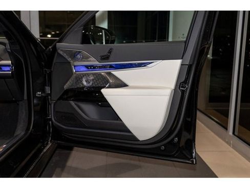 New 2026 BMW 760i xDrive w/ Executive Package image 62