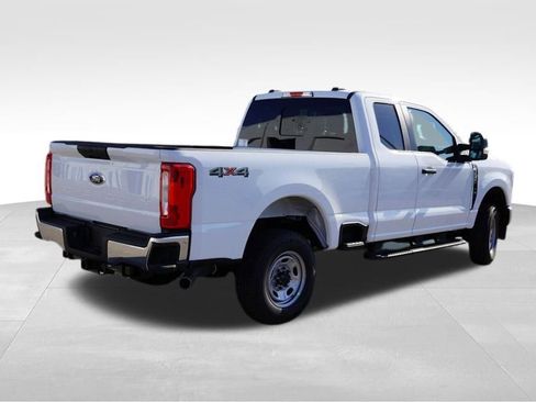 New 2026 Ford F250 XL w/ XL Chrome Package image 3