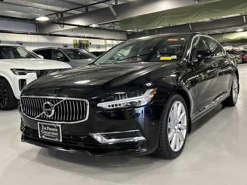 Used 2018 Volvo S90 T8 Inscription w/ Convenience Package AWD/4WD image 5
