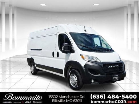 Used 2026 RAM ProMaster 2500 w/ Convenience Group FWD image 1