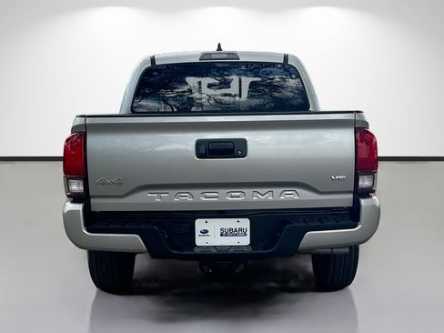 Used 2023 Toyota Tacoma SR5 w/ Technology Package image 4