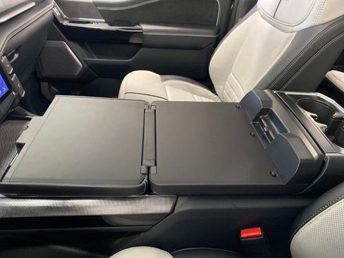 New 2023 Ford F150 Lightning Platinum image 45