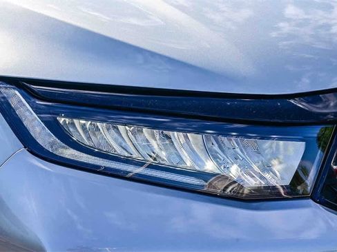 New 2026 Honda Odyssey Touring image 11