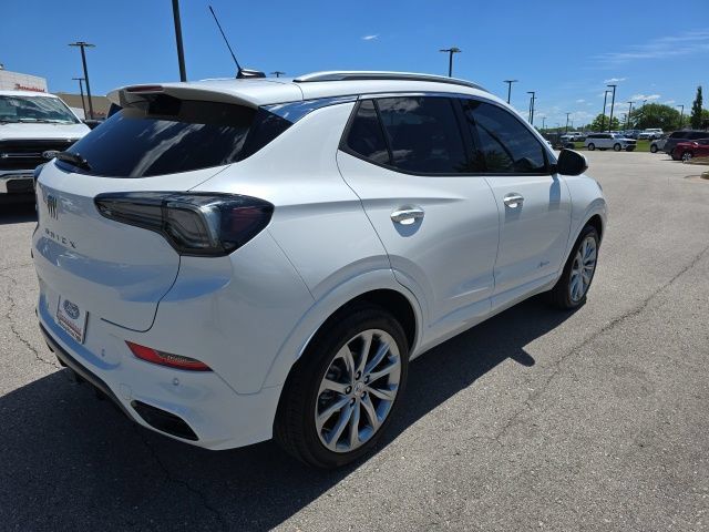Used 2025 Buick Encore GX Avenir w/ Avenir Technology Package AWD/4WD image 5