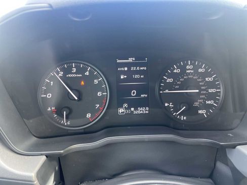 Used 2024 Subaru Crosstrek 2.0i image 10