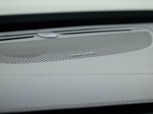 Used 2024 Volvo XC90 B6 Ultimate w/ Protection Package Premier image 15