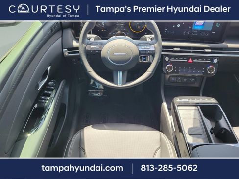 New 2025 Hyundai Tucson Limited image 11