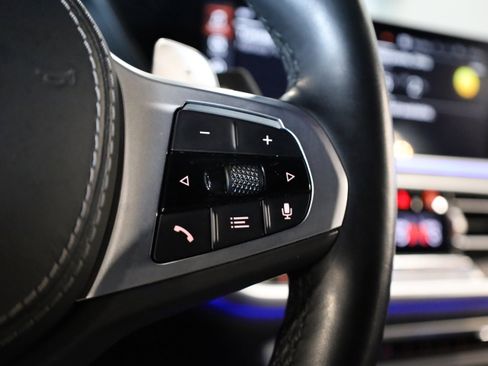 Used 2022 BMW X7 xDrive40i w/ M Sport Package image 26