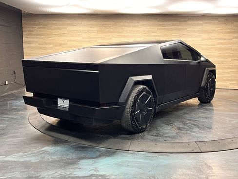Used 2024 Tesla Cybertruck Cyberbeast image 25