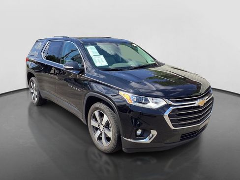 Used 2018 Chevrolet Traverse LT w/ LPO, Floor Liner Package AWD/4WD image 3