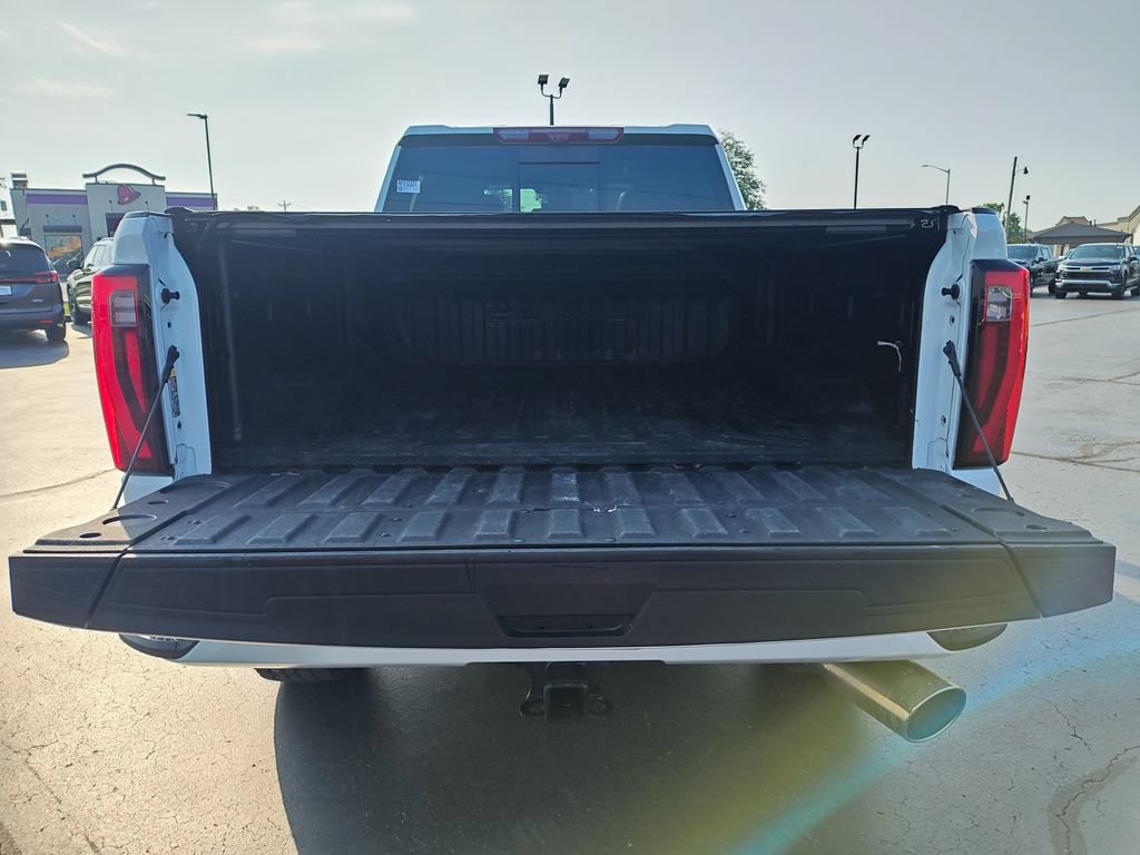 Used 2024 GMC Sierra 2500 Denali w/ Denali Reserve Package AWD/4WD image 9