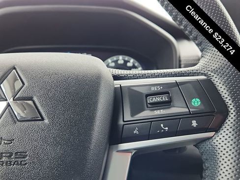 Used 2023 Mitsubishi Outlander SEL image 38