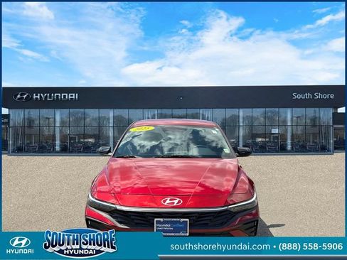 Certified 2025 Hyundai Elantra Sport w/ Cargo Package FWD image 2