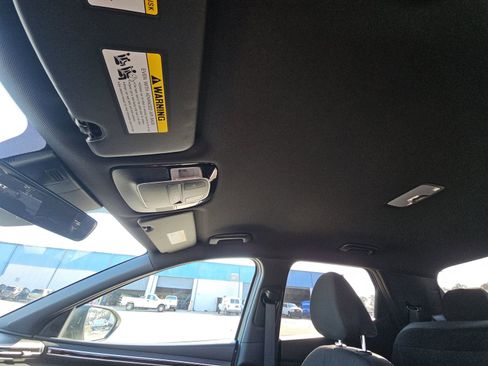 Used 2023 Hyundai Santa Cruz SE image 14