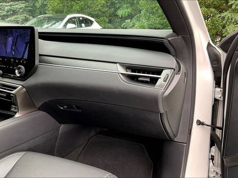 Used 2024 Lexus RX 350h w/ Accessory Package (Z1) AWD/4WD image 26