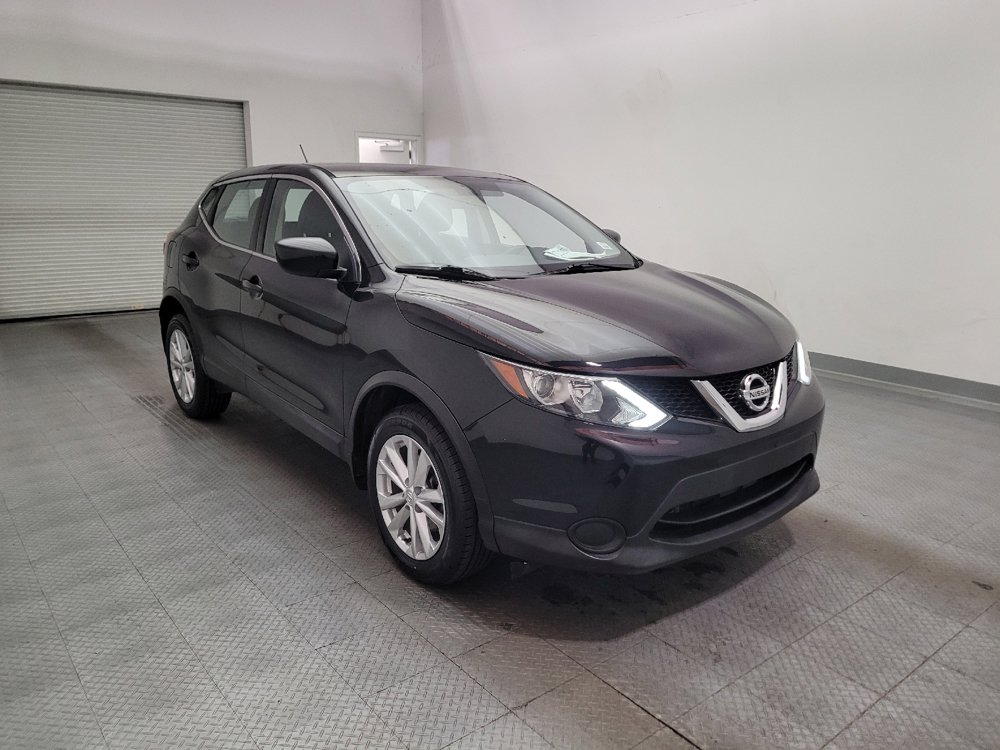 Used 2018 Nissan Rogue Sport S w/ S Appearance Package FWD image 13