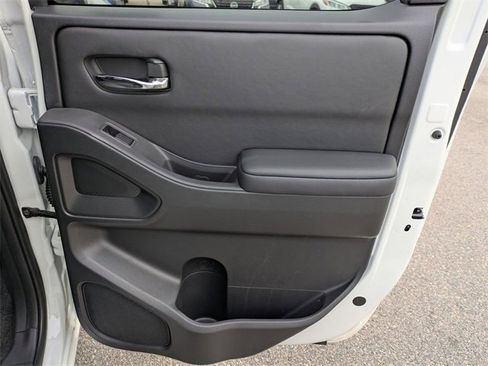 Used 2023 Nissan Frontier SV w/ Tow Package image 33