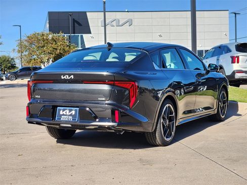 New 2025 Kia K4 GT-Line image 4