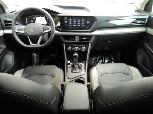 Used 2022 Volkswagen Taos SEL w/ Panoramic Sunroof Package FWD image 3
