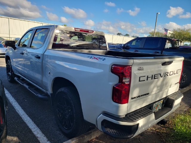 Certified 2025 Chevrolet Silverado 1500 Custom w/ Turbomax Blackout Package AWD/4WD image 7