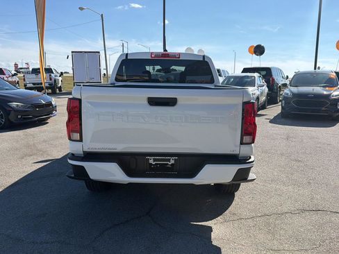 Used 2023 Chevrolet Colorado LT RWD image 4