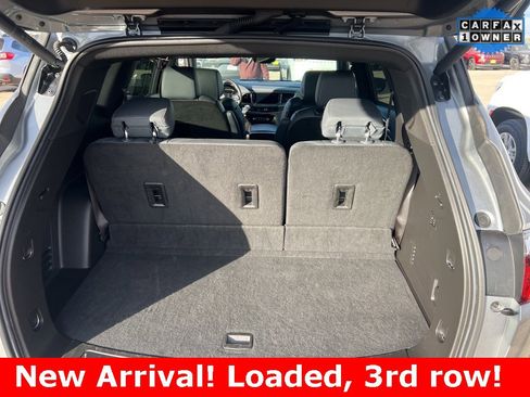 Used 2024 Buick Enclave Premium image 10
