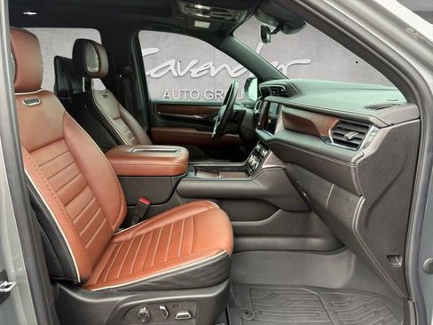 Certified 2023 GMC Yukon Denali Ultimate image 24