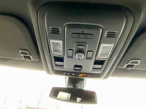 Used 2022 Chevrolet Tahoe LT w/ Luxury Package image 44