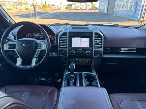 Used 2017 Ford F150 Platinum w/ Equipment Group 701A Luxury AWD/4WD image 16