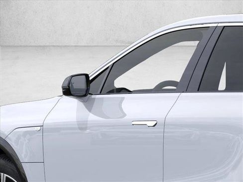 New 2026 Cadillac Lyriq Luxury image 12