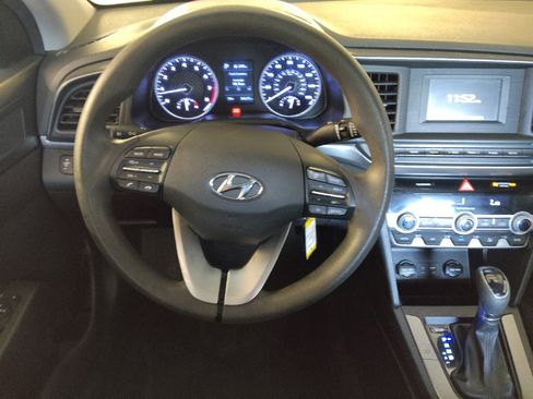 Used 2020 Hyundai Elantra SE w/ Cargo Package (C1) image 22