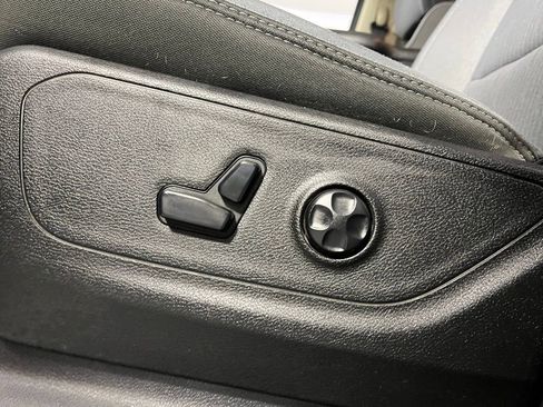 Used 2019 RAM 1500 Big Horn image 23