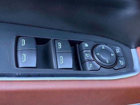 Certified 2024 GMC Sierra 3500 Denali Ultimate image 11