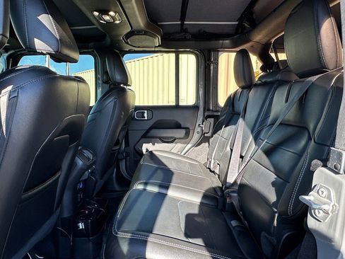 Used 2021 Jeep Wrangler Unlimited Sahara w/ Cold Weather Group image 10