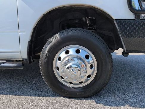 Used 2026 RAM 3500 Tradesman w/ Chrome Appearance Group AWD/4WD image 10