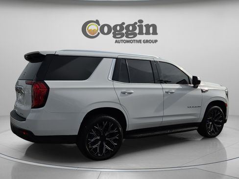 Used 2022 GMC Yukon SLE image 6