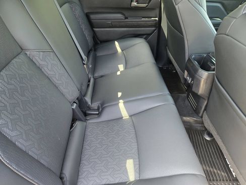 Used 2025 Toyota Tacoma Limited AWD/4WD image 28