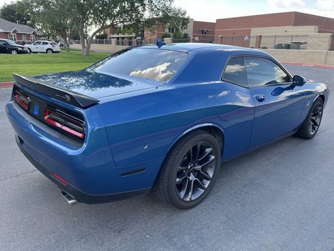 Used 2021 Dodge Challenger R/T Scat Pack w/ Driver Convenience Group RWD image 4