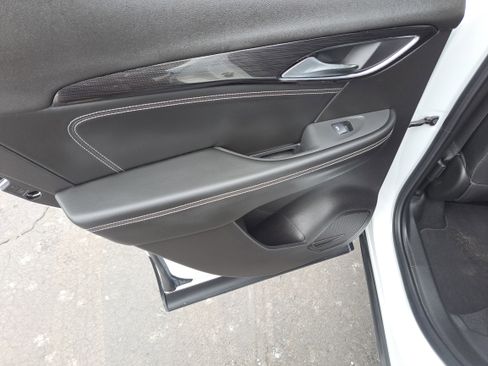 Used 2022 Buick Envision Preferred image 10