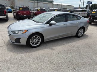 Used 2020 Ford Fusion SE FWD video 1